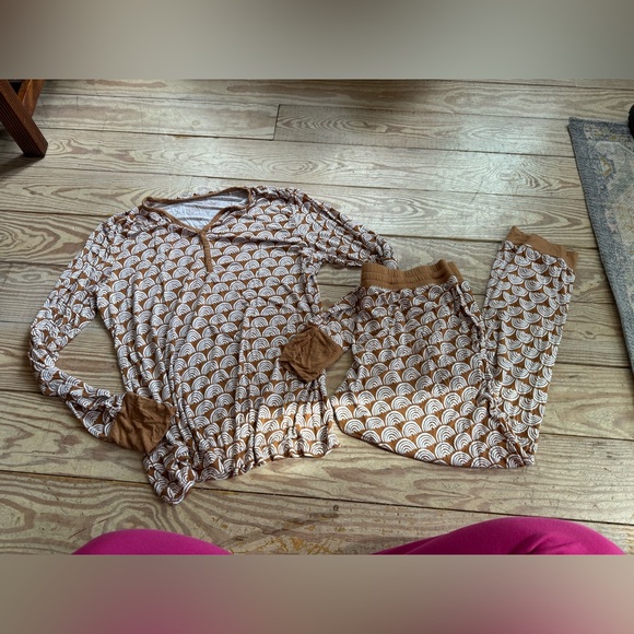 Little Sleepies Other - Little Sleepies Rust Rainbows Two-Piece Pajama Set size M